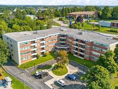 101 - 860 9TH STREET E Owen Sound Ontario, N4K 1R2