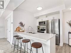 4 KIMBERLY Lane Unit# 324 Collingwood Ontario, L9Y 5T6