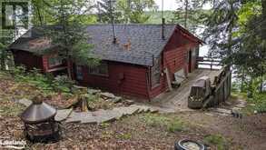 1071 WOLF BAY Road | Lake of Bays Ontario | Slide Image Four