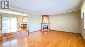 93 LANGFORD DR DRIVE | Lucan Biddulph Ontario | Slide Image Six