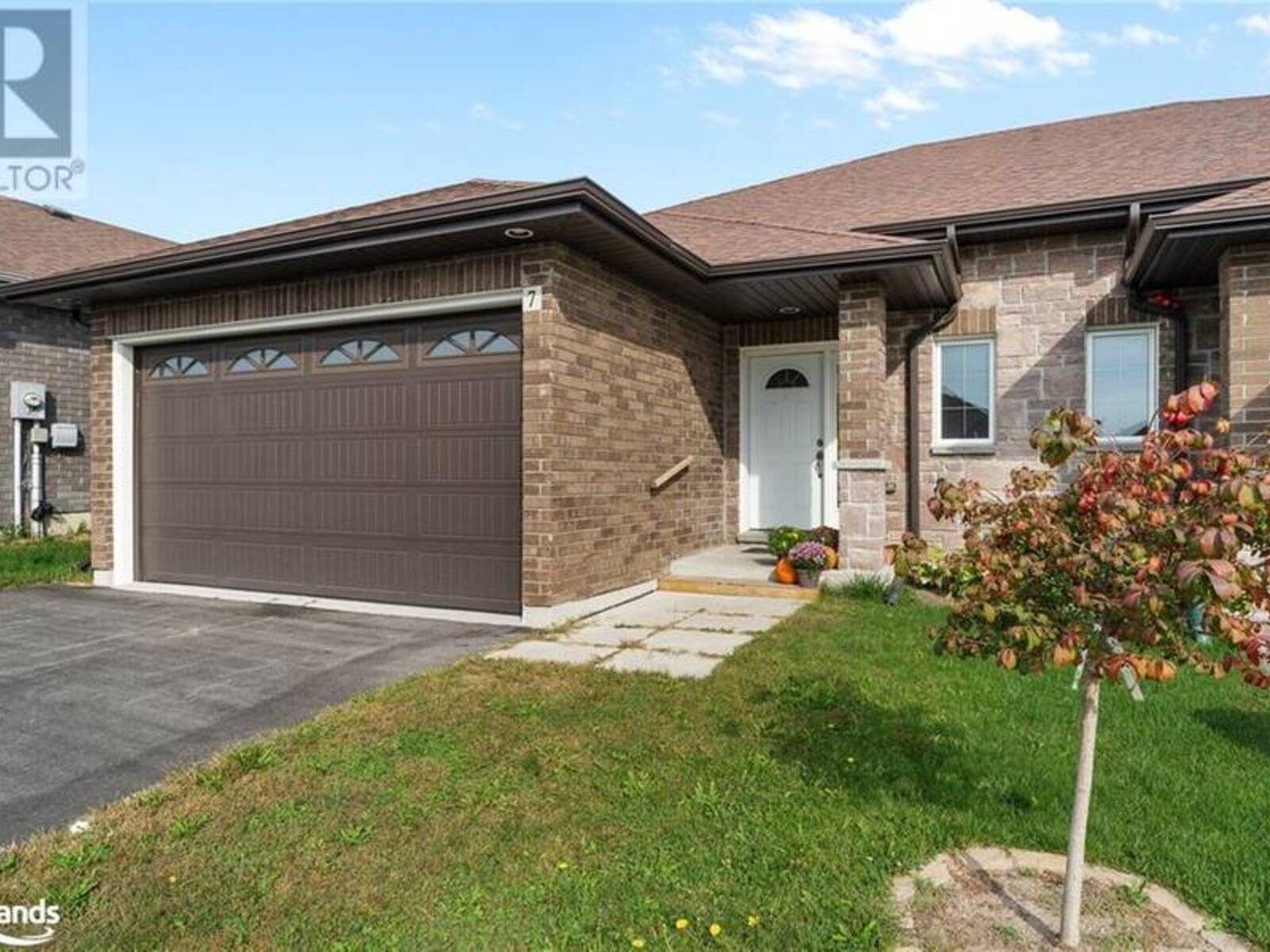 7 CORTLAND Crescent, Quinte West, Ontario K0K 1B0