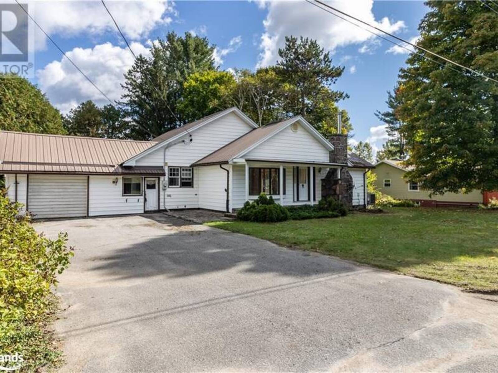 6 VINTAGE Crescent, Minden, Ontario K0M 2K0