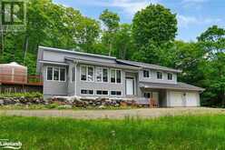 1930 TRAPPERS TRAIL Road | Haliburton Ontario | Slide Image Three