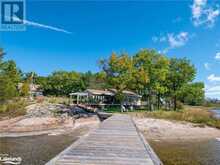 4476 ISLAND 1040/LITTLE BEAUSOLEIL Island | Honey Harbour Ontario | Slide Image One