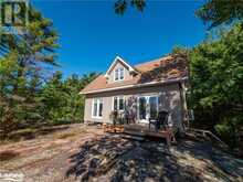 4476 ISLAND 1040/LITTLE BEAUSOLEIL Island | Honey Harbour Ontario | Slide Image Thirty-six