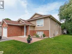 18 SHANNON Court Collingwood Ontario, L9Y 5N9