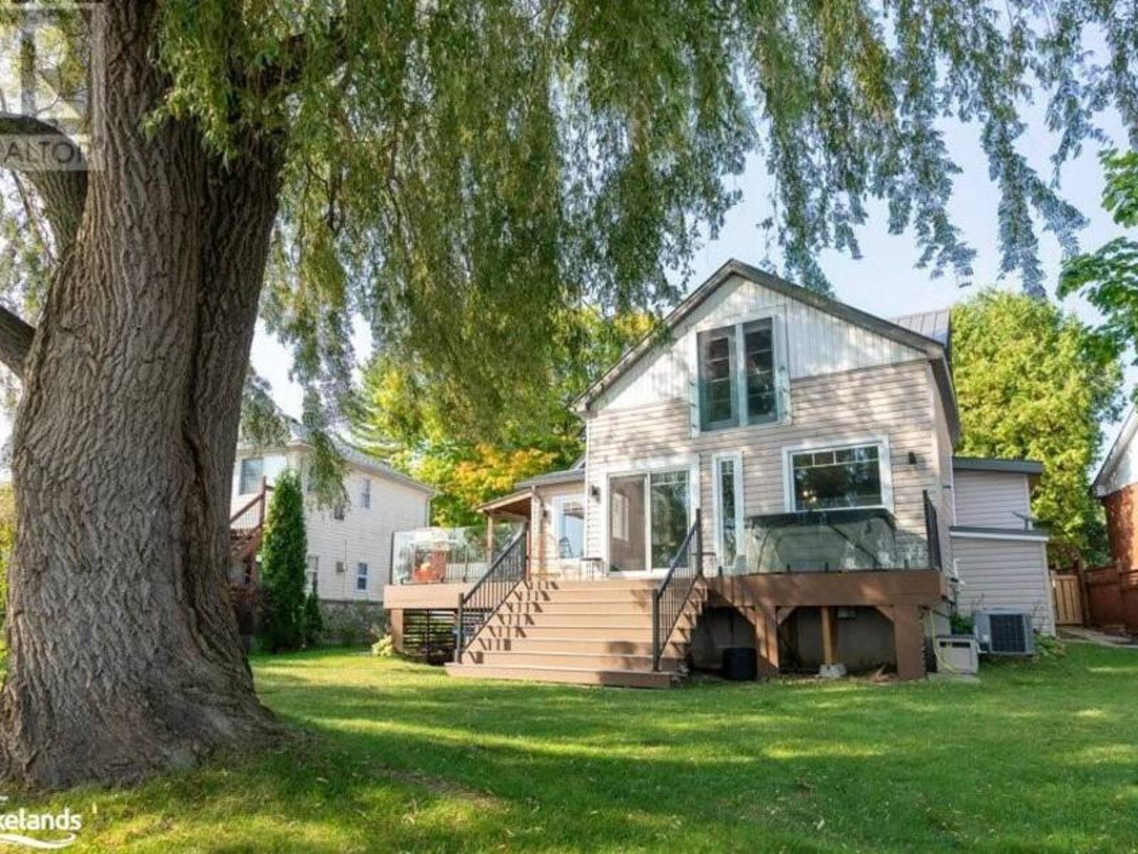 280 ROBINS POINT Road, Tay, Ontario L0K 2A0