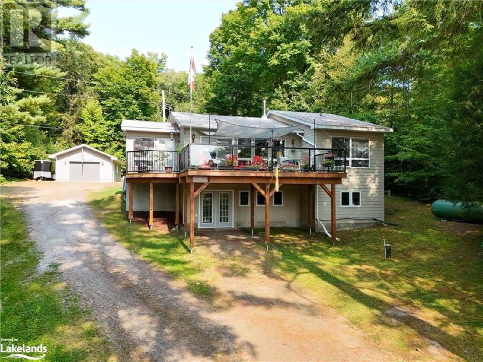 1041 BIG ISLAND Road, Bracebridge, Ontario P1L 1X1