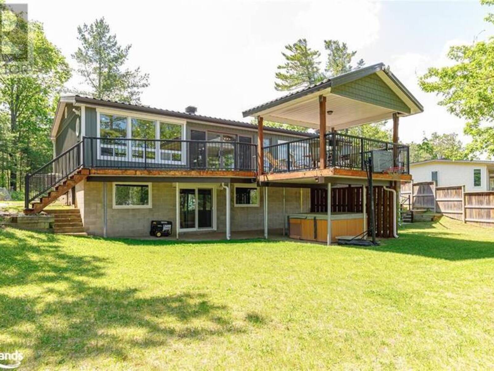 1628 RIVER Road W, Wasaga Beach, Ontario L9Z 2S3