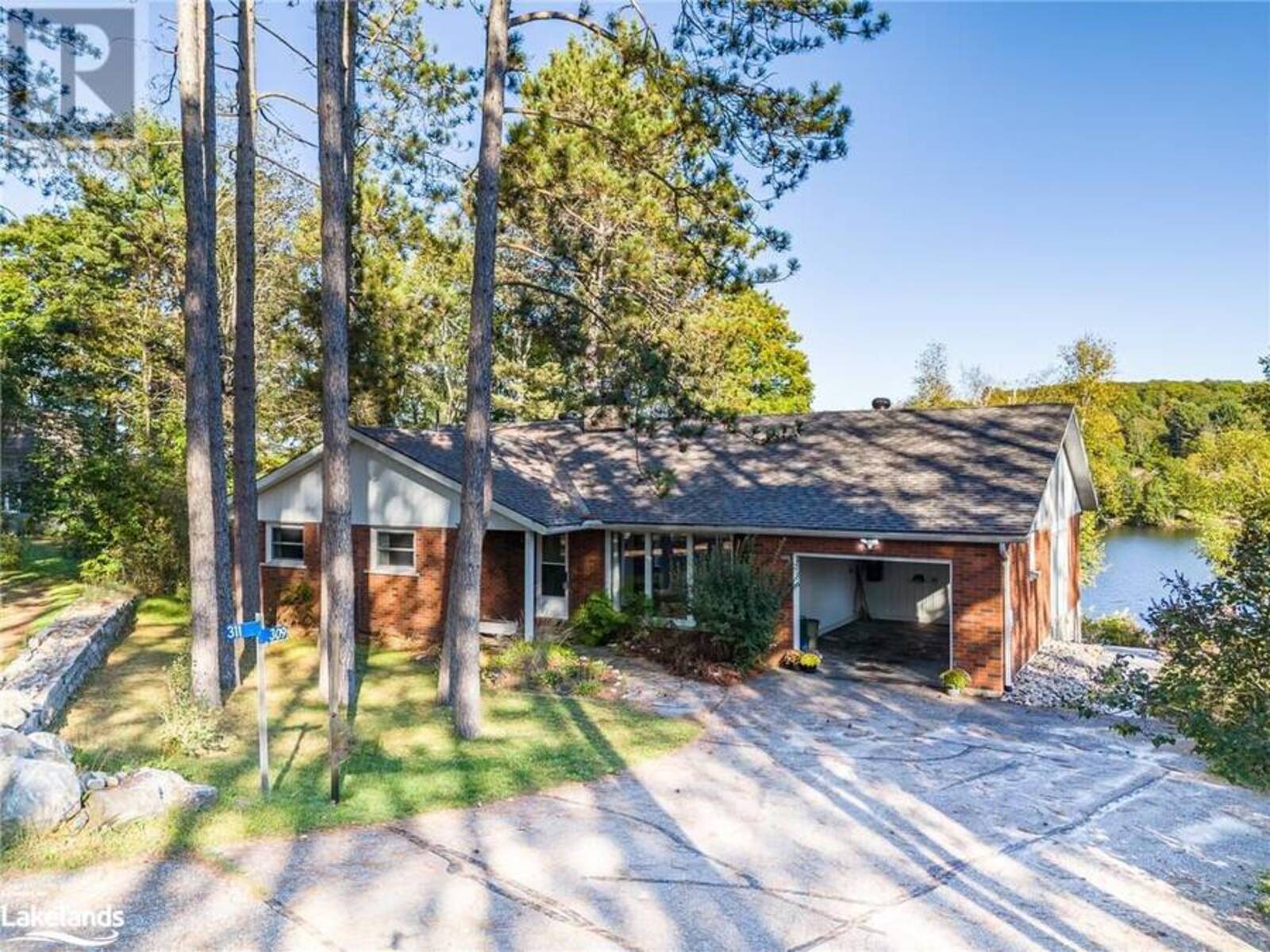 309 ECHO BAY Road, Huntsville, Ontario P1H 1R4