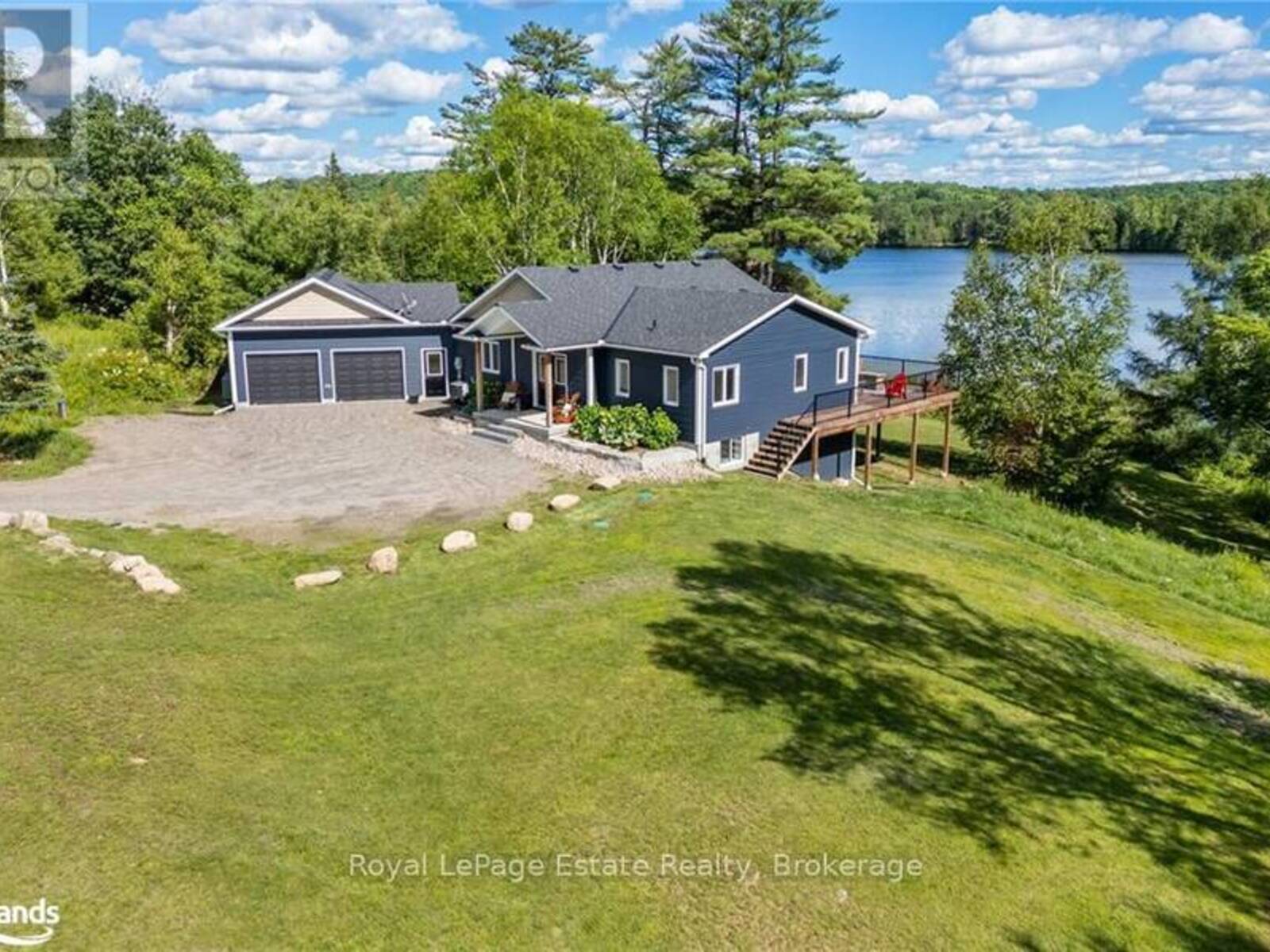 4318 GLAMORGAN ROAD, Haliburton, Ontario K0M 1S0