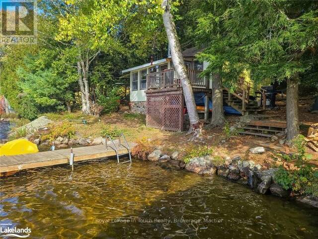 18 HEALEY LAKE MacTier Ontario, P0C 1H0 - 4 Bedrooms Waterfront Home For sale