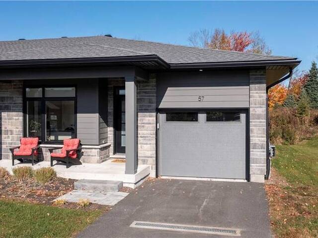 57 JACK Street Huntsville Ontario, P1H 0G4