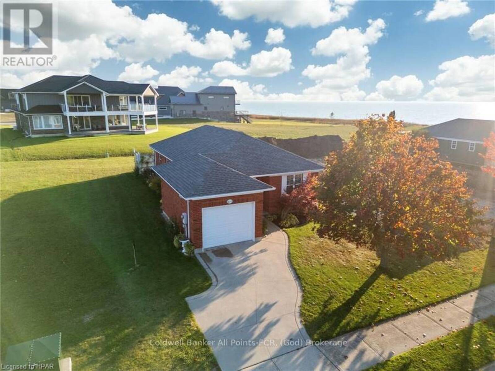 233 BETHUNE CRESCENT, Goderich, Ontario N7A 4M6