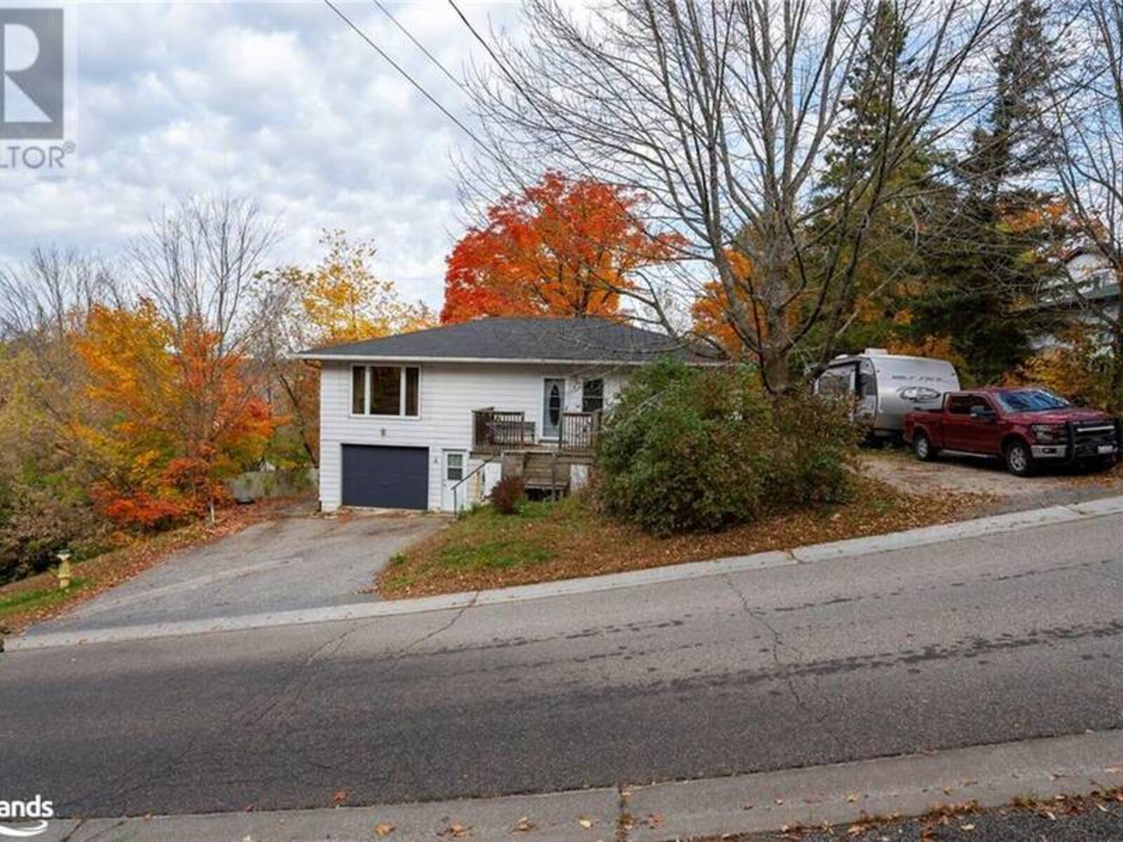 4 GEORGE Street, Parry Sound, Ontario P2A 2M1