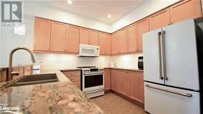 28 MARINE VIEW Drive | Collingwood Ontario | Slide Image Thirteen