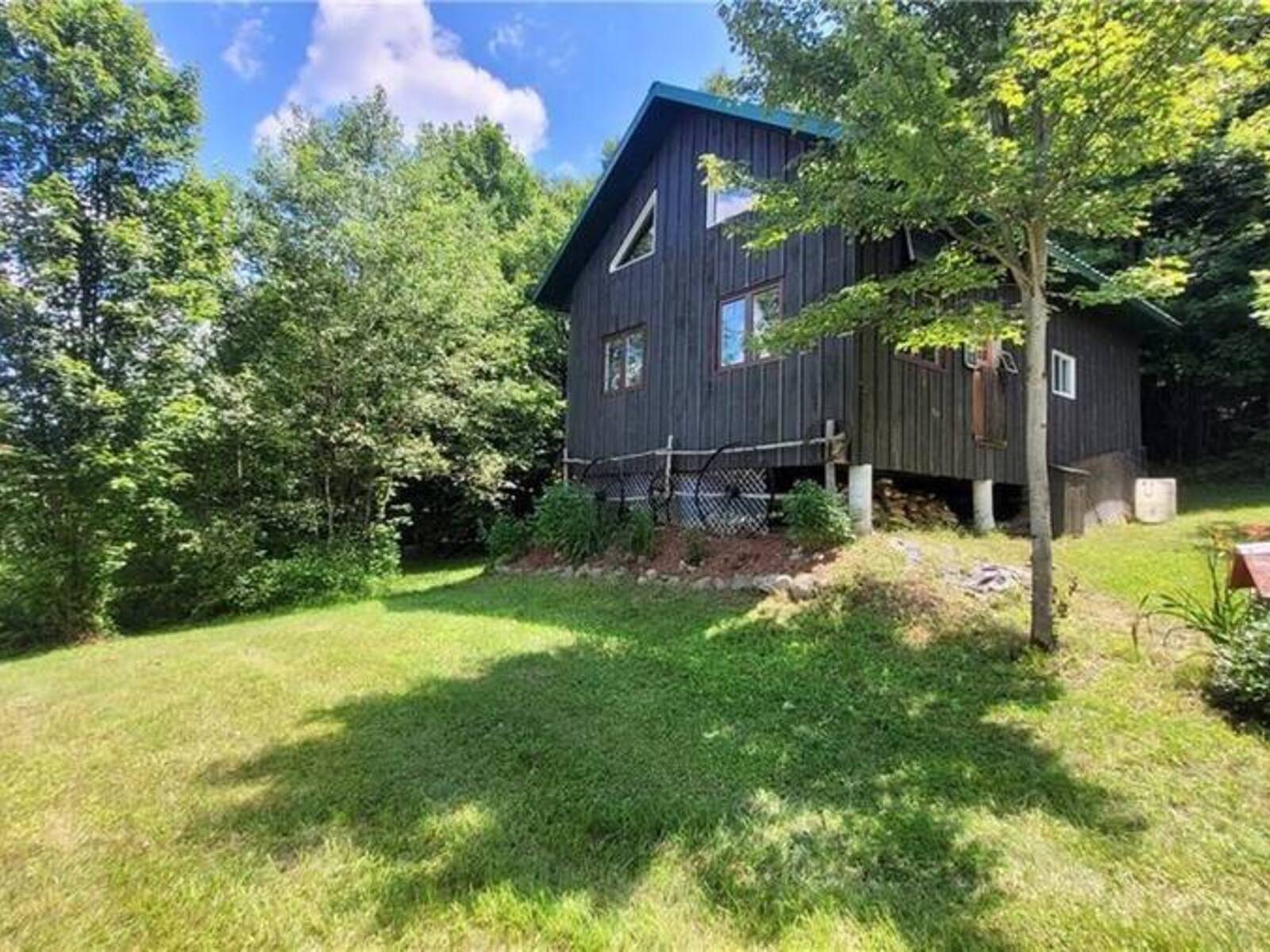 1060 BAKER Side Road, Bracebridge, Ontario P1L 1W9