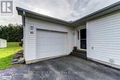 45 PENNSYLVANIA AVENUE | Wasaga Beach Ontario | Slide Image Nine