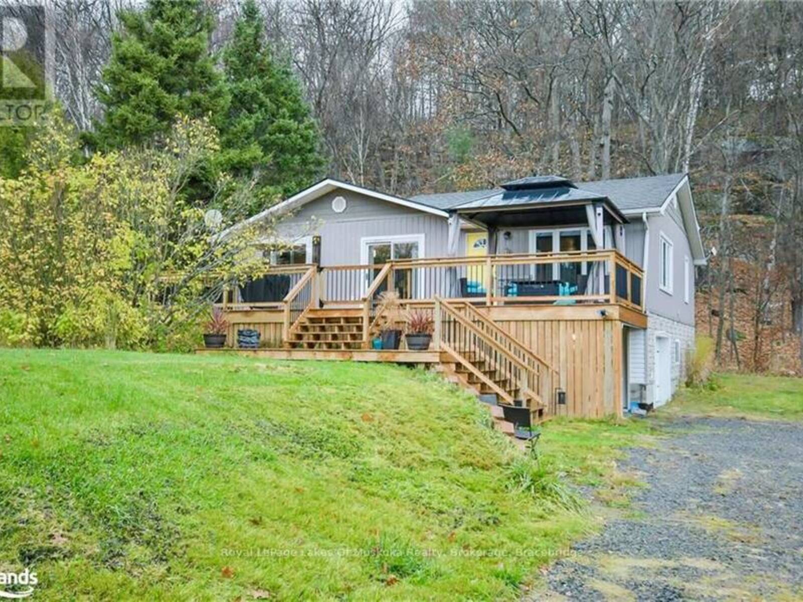 1922 HIGHWAY 141, Muskoka, Ontario P0B 1M0