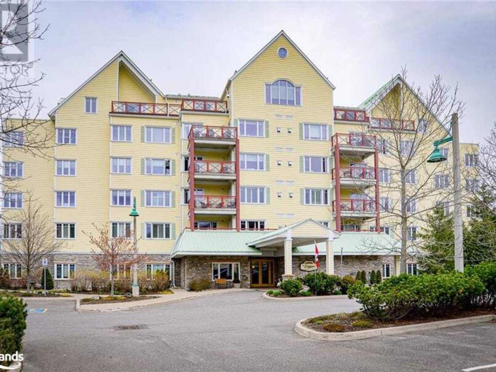 110 STEAMSHIP BAY Road Unit# 208, Gravenhurst, Ontario P1P 1Z9