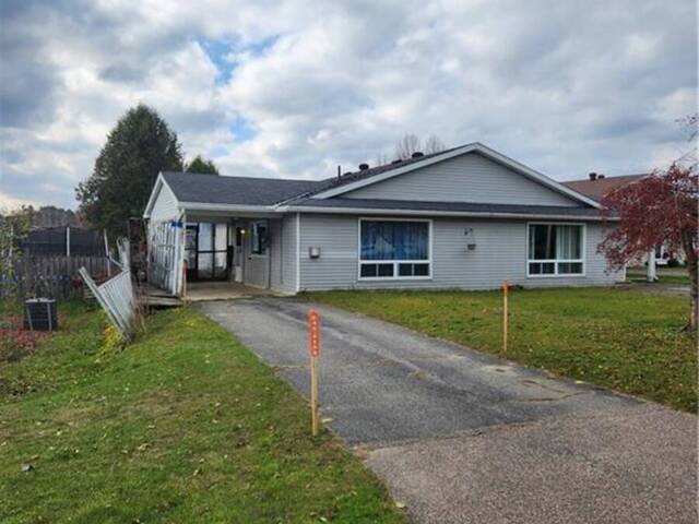 2 PINECONE Drive Bracebridge Ontario, P1L 2G3