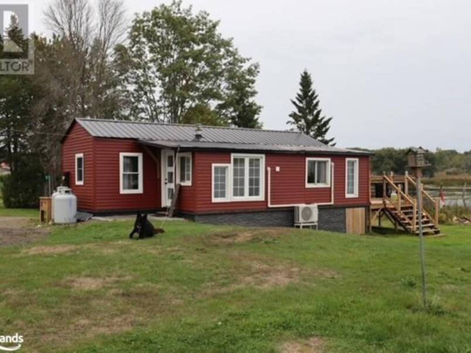 5 HOLLAND Avenue, Byng Inlet, Ontario P0G 1B0