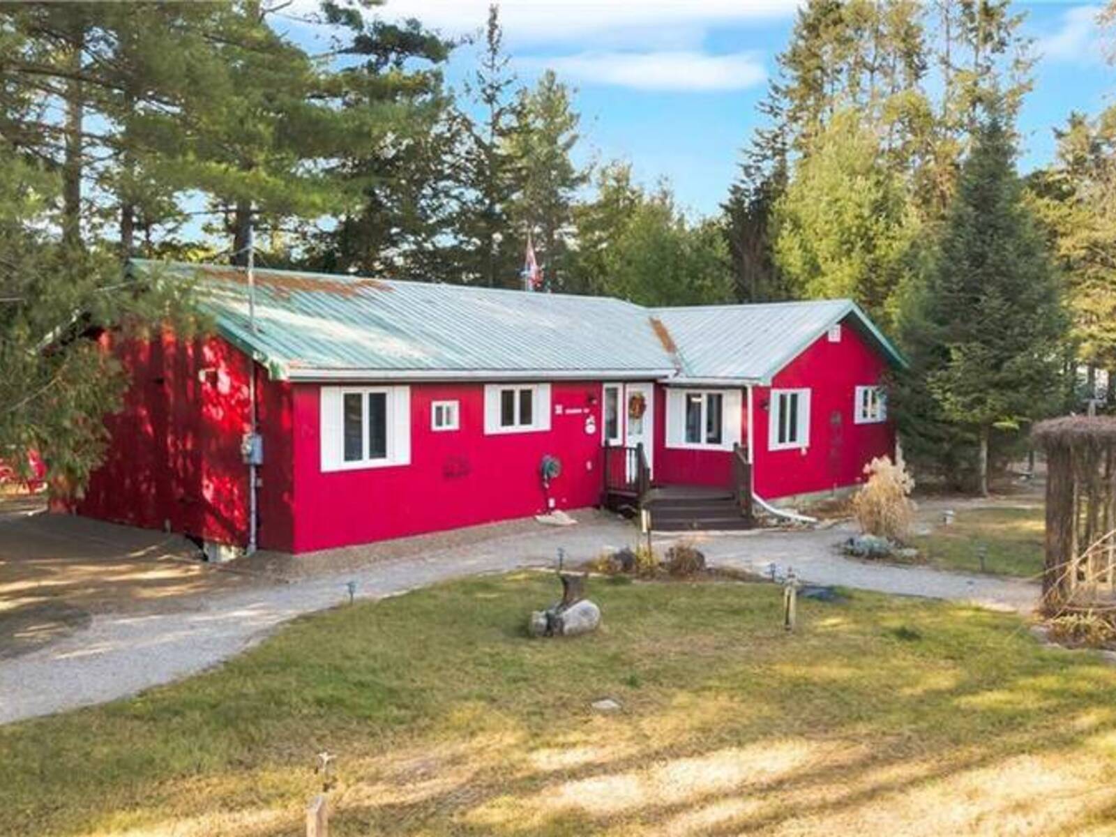 21 SPARROW Road, Kinmount, Ontario K0M 1C0