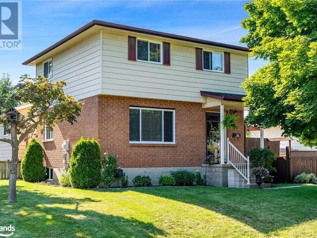 10 LESLIE Drive Collingwood Ontario, L9Y 4P2