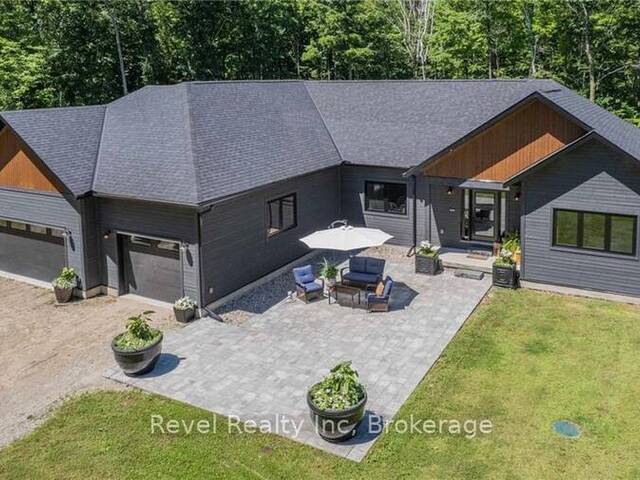 704 RUE LAFONTAINE ROAD Tiny Ontario, L9M 0L7