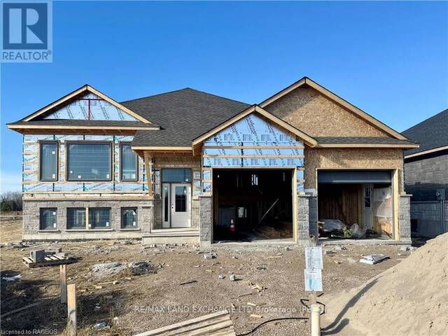 282 RIDGE STREET Port Elgin Ontario, N0H 2C3 - 5 Bedrooms Home For Sale