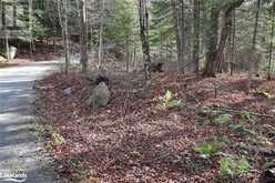 0 CLIVE Trail | Haliburton Ontario | Slide Image Nine