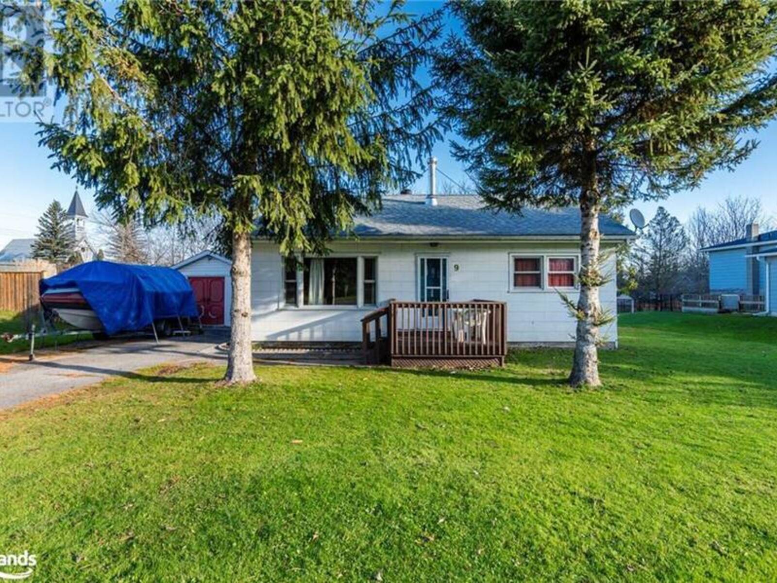 9 MOUNTAIN Avenue, Tay, Ontario L0K 2C0