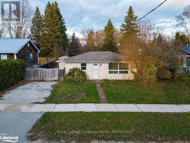 14 NAPIER STREET E Thornbury Ontario, N0H 2P0