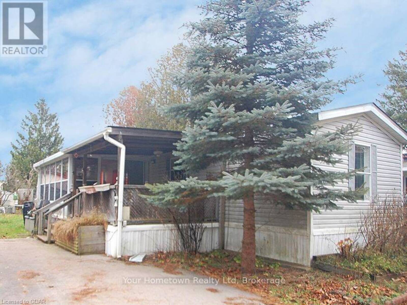 5 FIRST AVE, Fergus, Ontario N1M 2W5