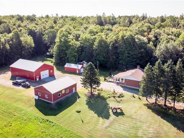 1235 E BARKWAY Road Gravenhurst Ontario, P1P 1R3