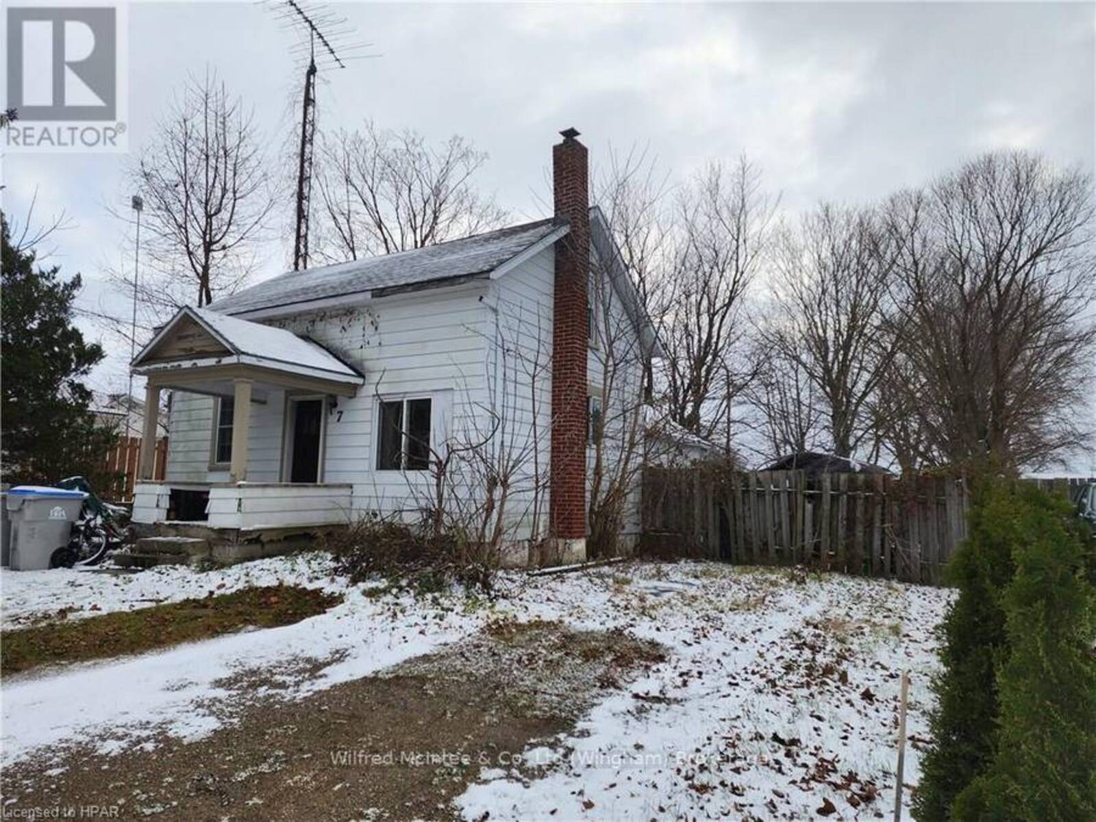 7 JANE STREET, North Huron, Ontario N0G 1E0