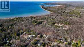 25 AVELE ROAD | Georgian Bluffs Ontario | Slide Image Nine