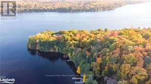 1902 A FOXPOINT ROAD | Lake of Bays Ontario | Slide Image Five