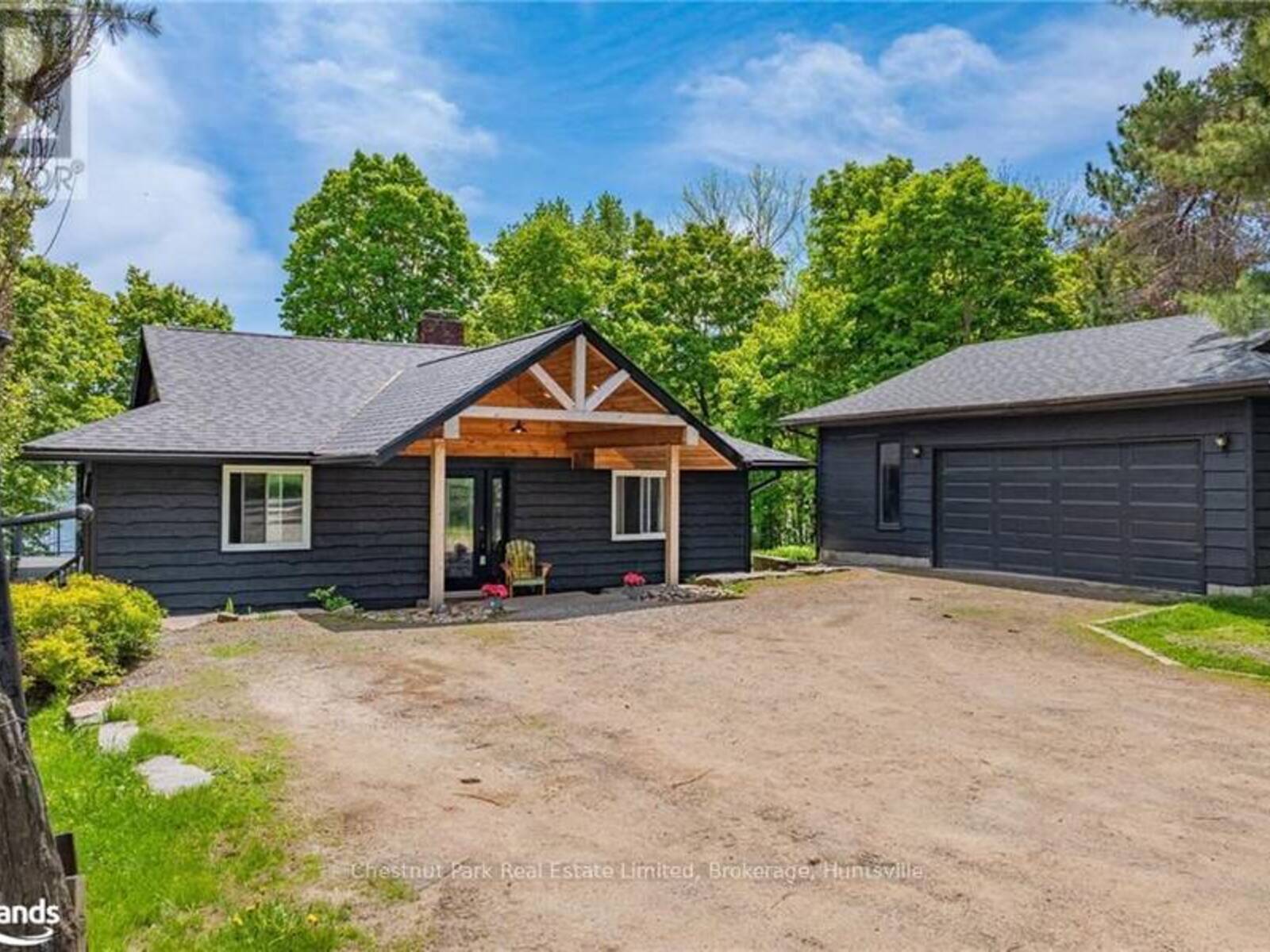 1125 MAPLEHURST DRIVE, Lake of Bays, Ontario P1H 2J6