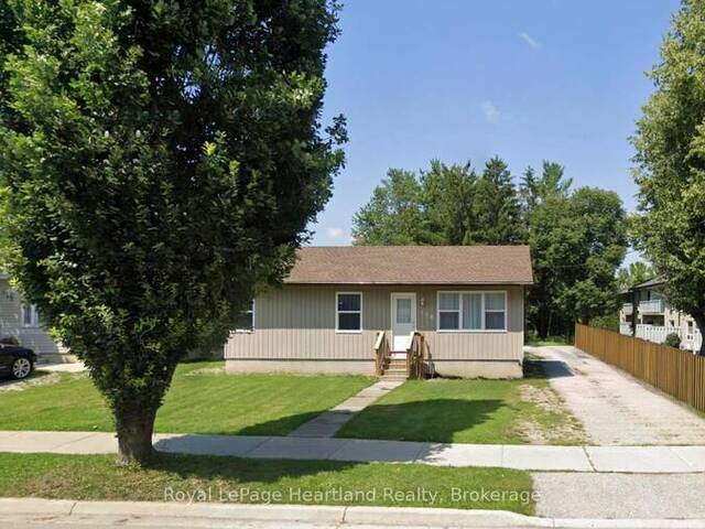 126 SANDERS STREET E South Huron Ontario, N0M 1S1