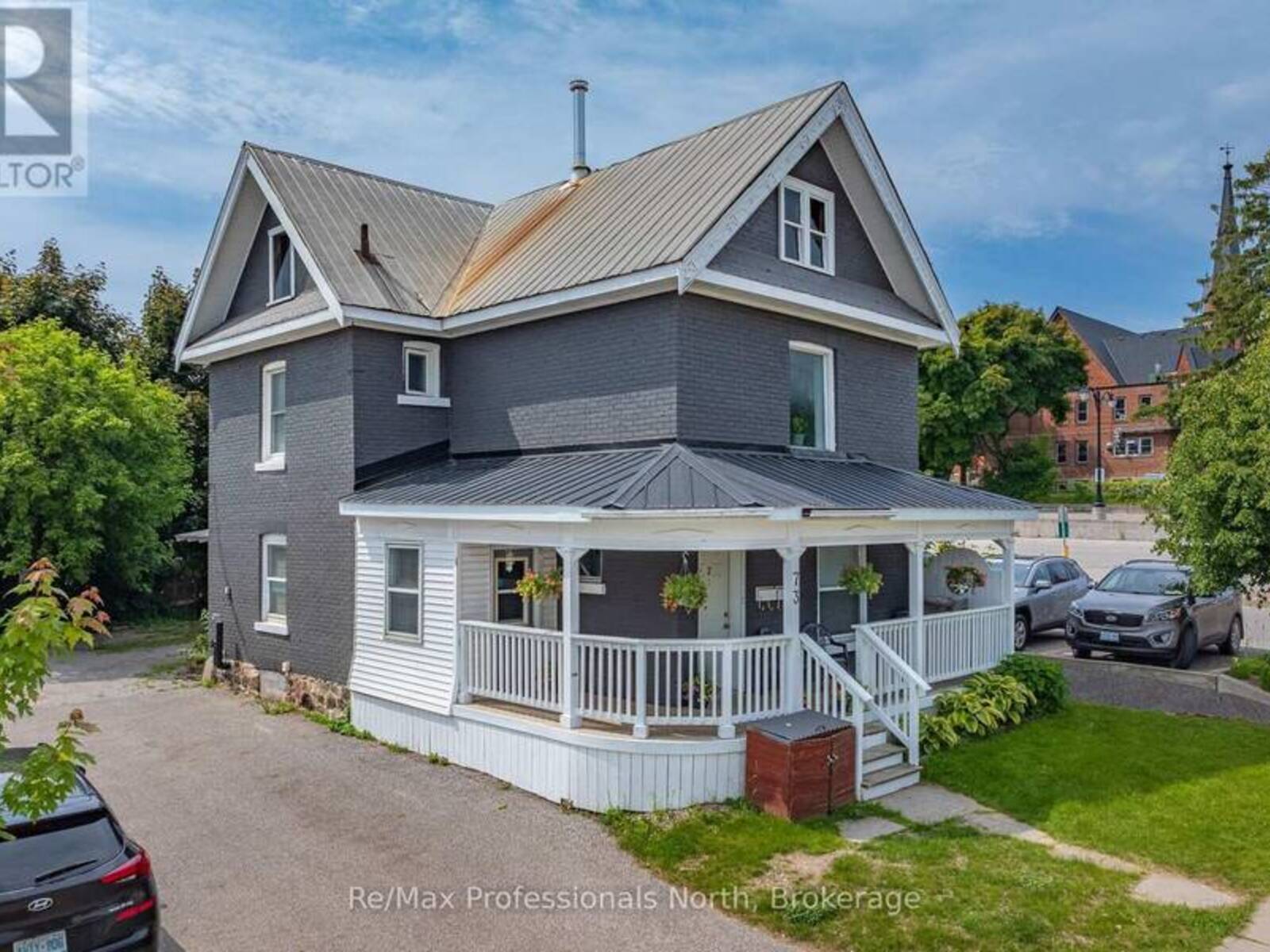 73 COLDWATER STREET E, Orillia, Ontario L3V 1W6