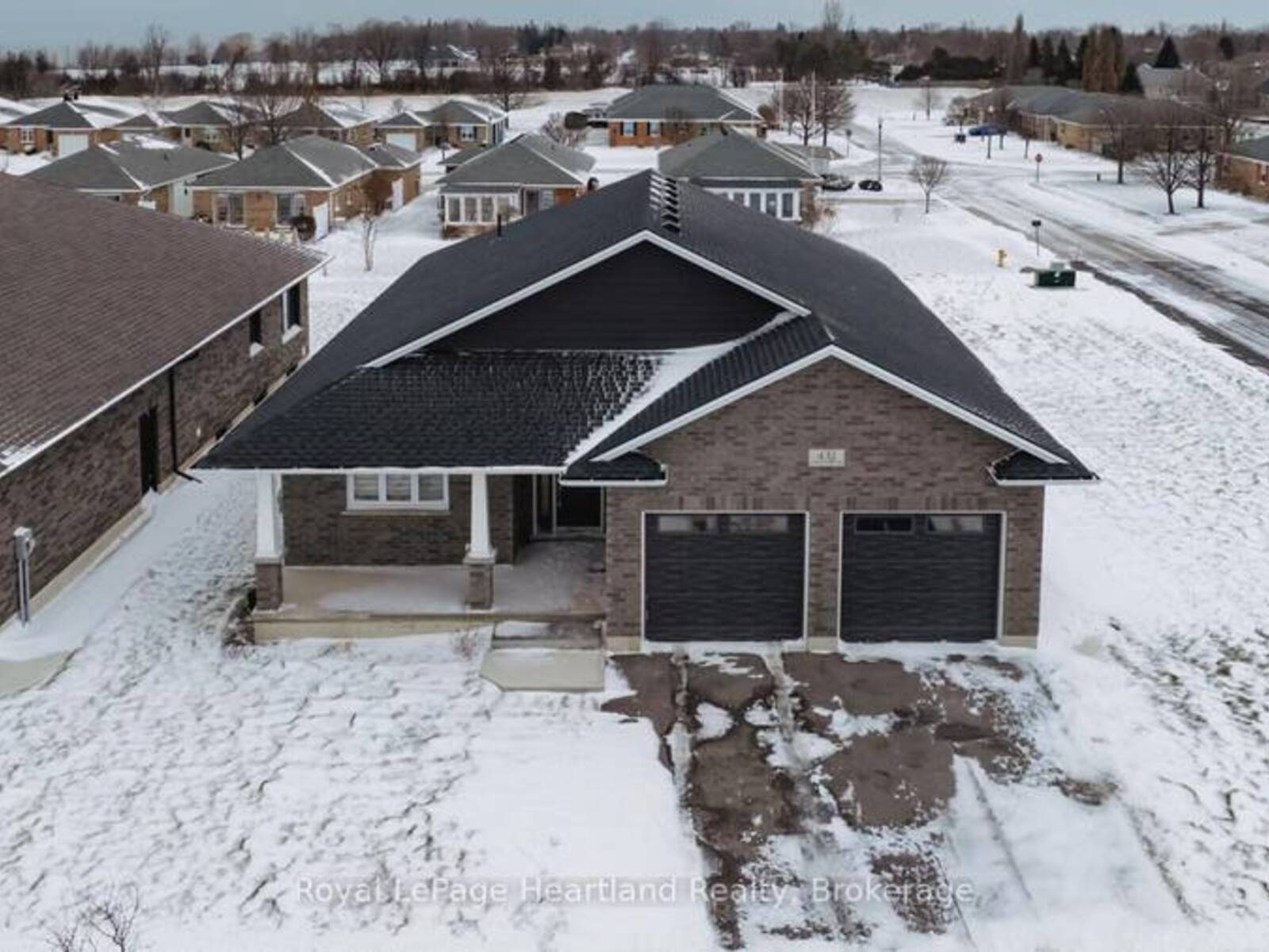 432 COAST DRIVE, Goderich, Ontario N7A 4M6