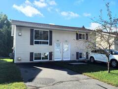 33 - 200 PINE STREET Bracebridge Ontario, P1L 2H9