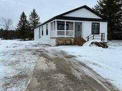 212 SPRUCE DRIVE West Grey Ontario, N4N 3B8