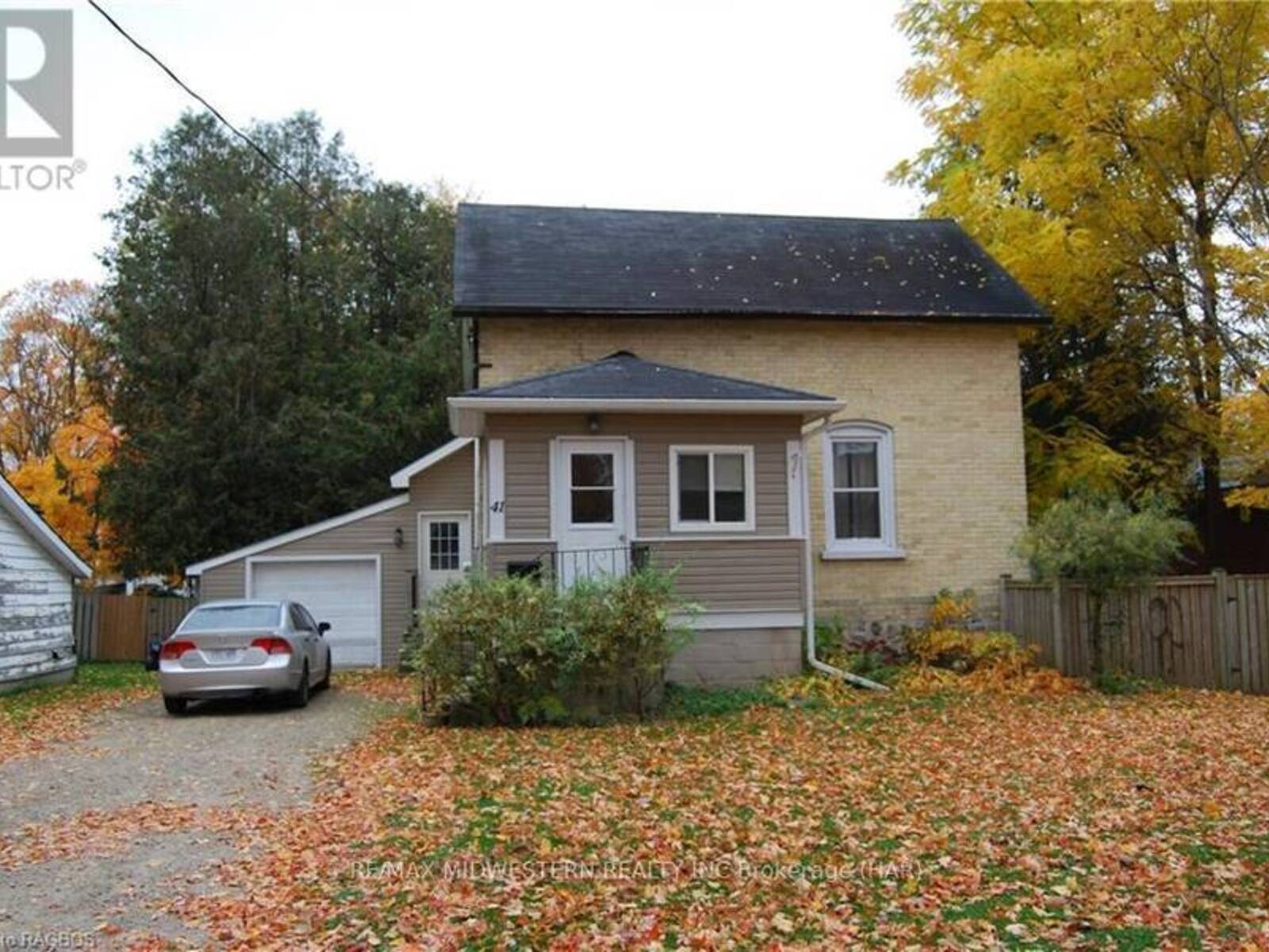 41 WILLIAM STREET W, Harriston, Ontario N0G 1Z0