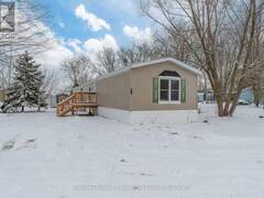 UNIT 18 - 75049 HENSALL ROAD Huron East Ontario, N0K 1W0