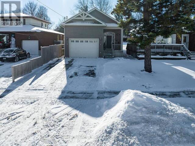 38 RODNEY STREET Collingwood Ontario, L9Y 1C1 - 5 Bedrooms Home For Sale