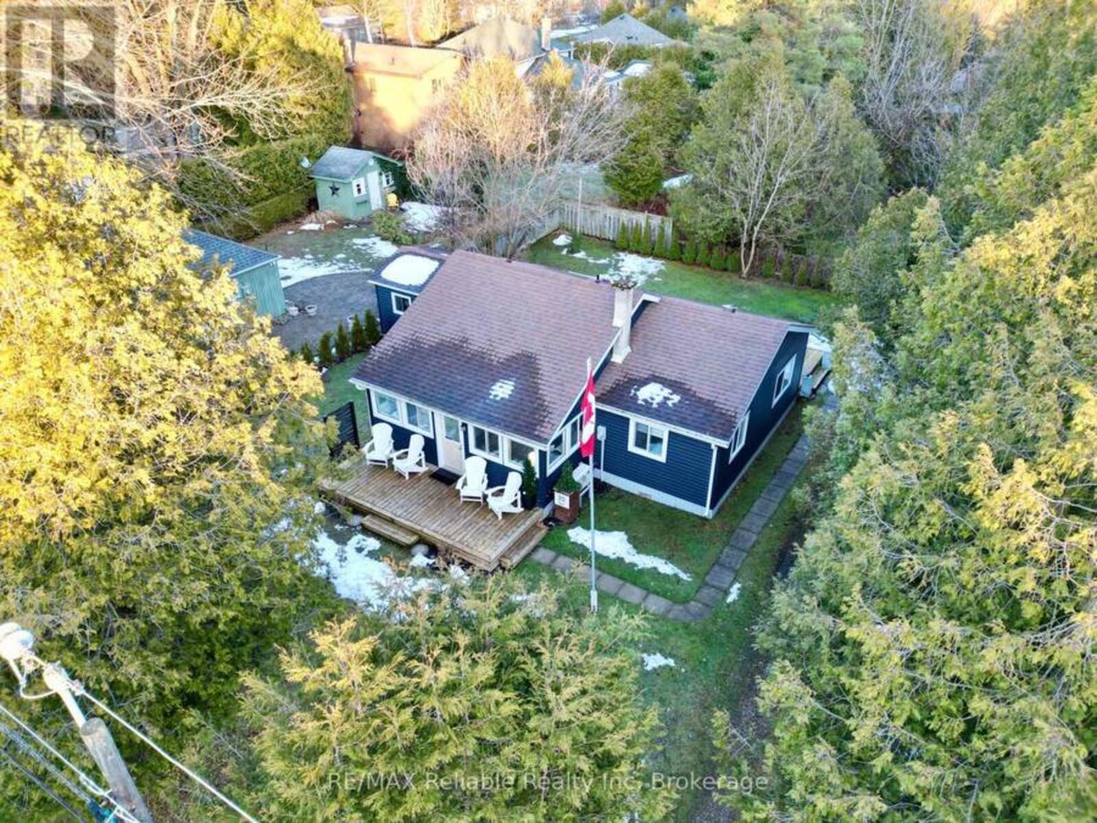 20 TUYLL STREET, Bayfield, Ontario N0M 1G0