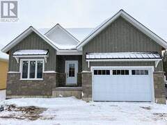 19 GRENVILLE STREET N Southampton Ontario, N0H 2L0