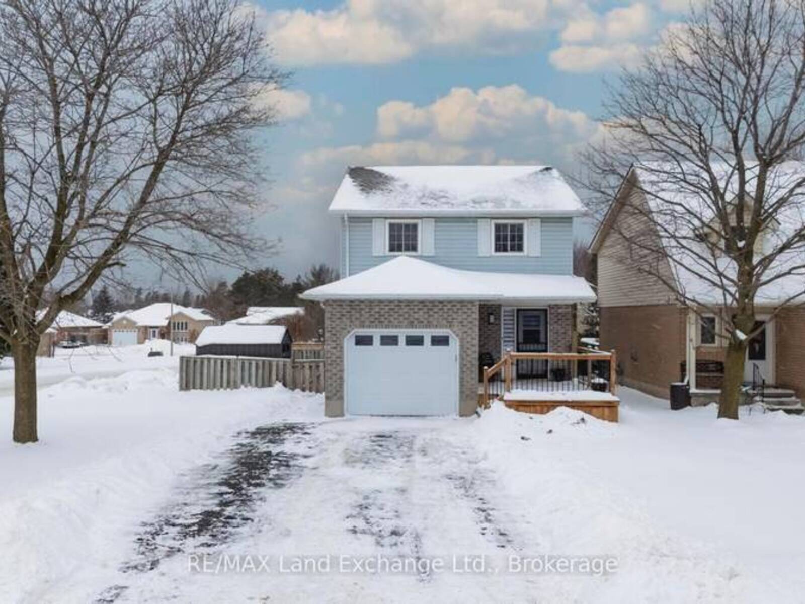 812 MACKENDRICK DRIVE, Kincardine, Ontario N2Z 3A5